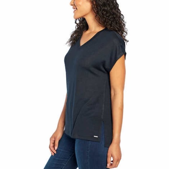 Orvis Tops - NWT Orvis Ladies' V-Neck Tunic Black